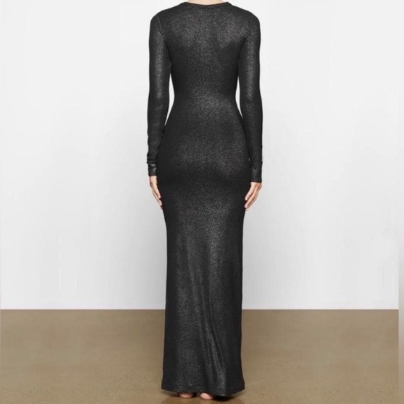 ✅SOLD✅🖤🪩Skims Onxy Shimmer Crew Neck Long Ribbed Long Sleeve Lounge Maxi Dress - Picture 3 of 11